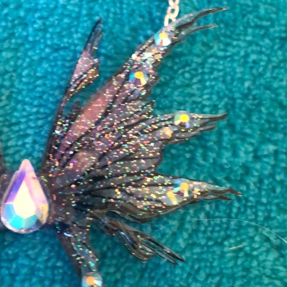 Fairy wing necklace - Picture 8 of 12